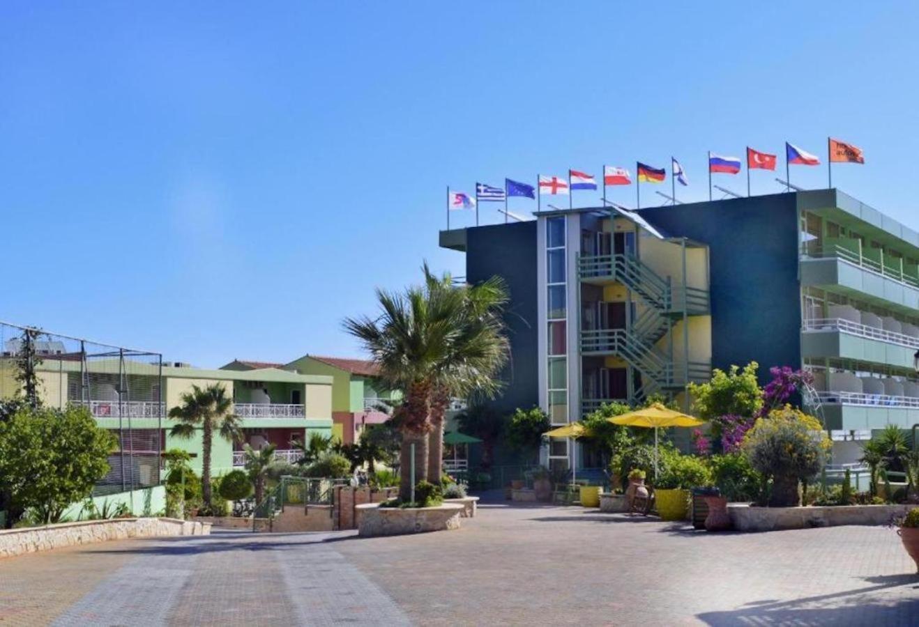 Hotel Eri & Village