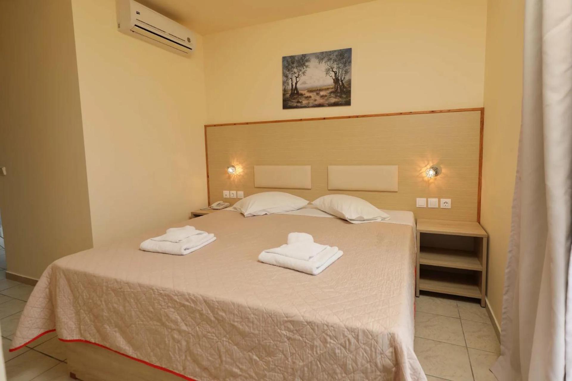 Hotel Eri & Village